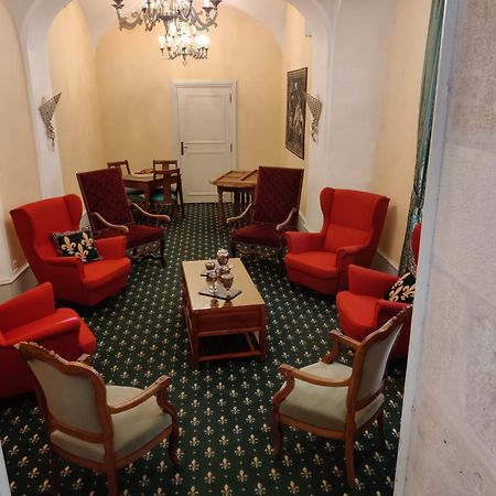 Отель Domaine De Brou Нуаян-де-Турен Экстерьер фото